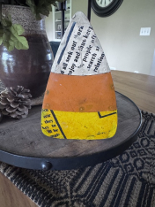 LARGE CANDY CORN *NEW* AVAIL JUNE 2026